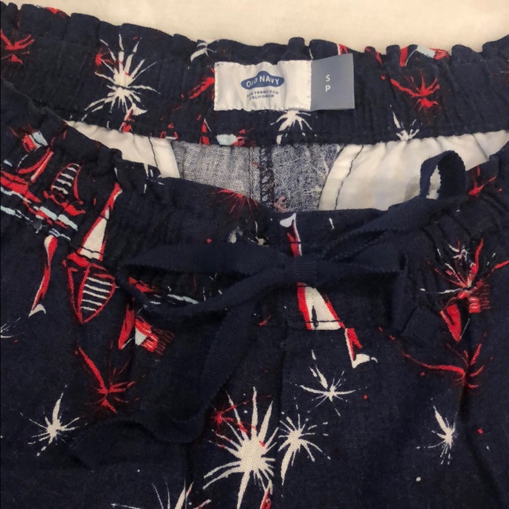 Drawstring shorts - Picture 2 of 2